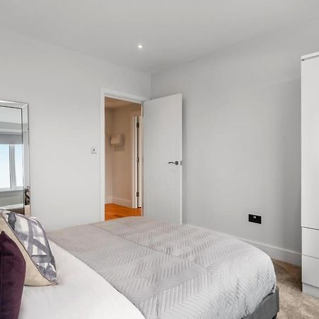 Lovely 1 Bedroom Apartment In The Heart Of Eastleigh Εξωτερικό φωτογραφία