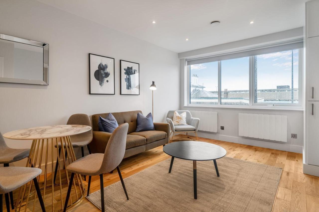 Lovely 1 Bedroom Apartment In The Heart Of Eastleigh Εξωτερικό φωτογραφία