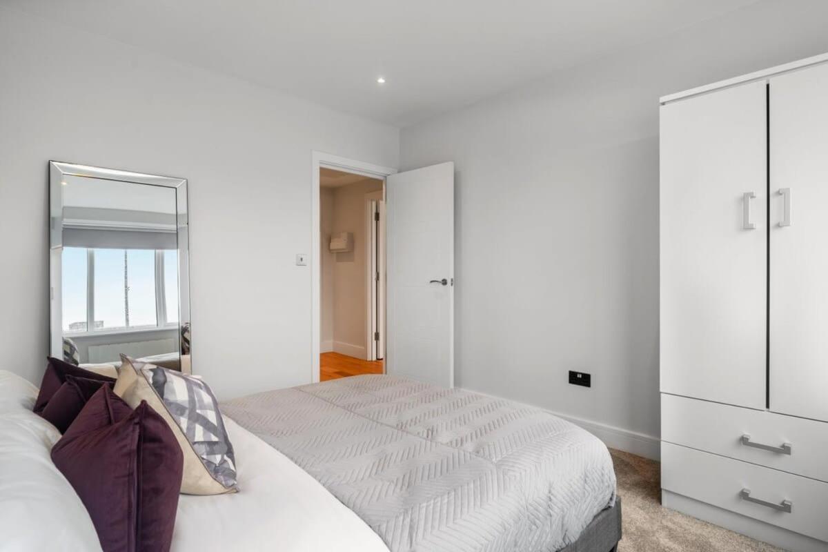 Lovely 1 Bedroom Apartment In The Heart Of Eastleigh Εξωτερικό φωτογραφία